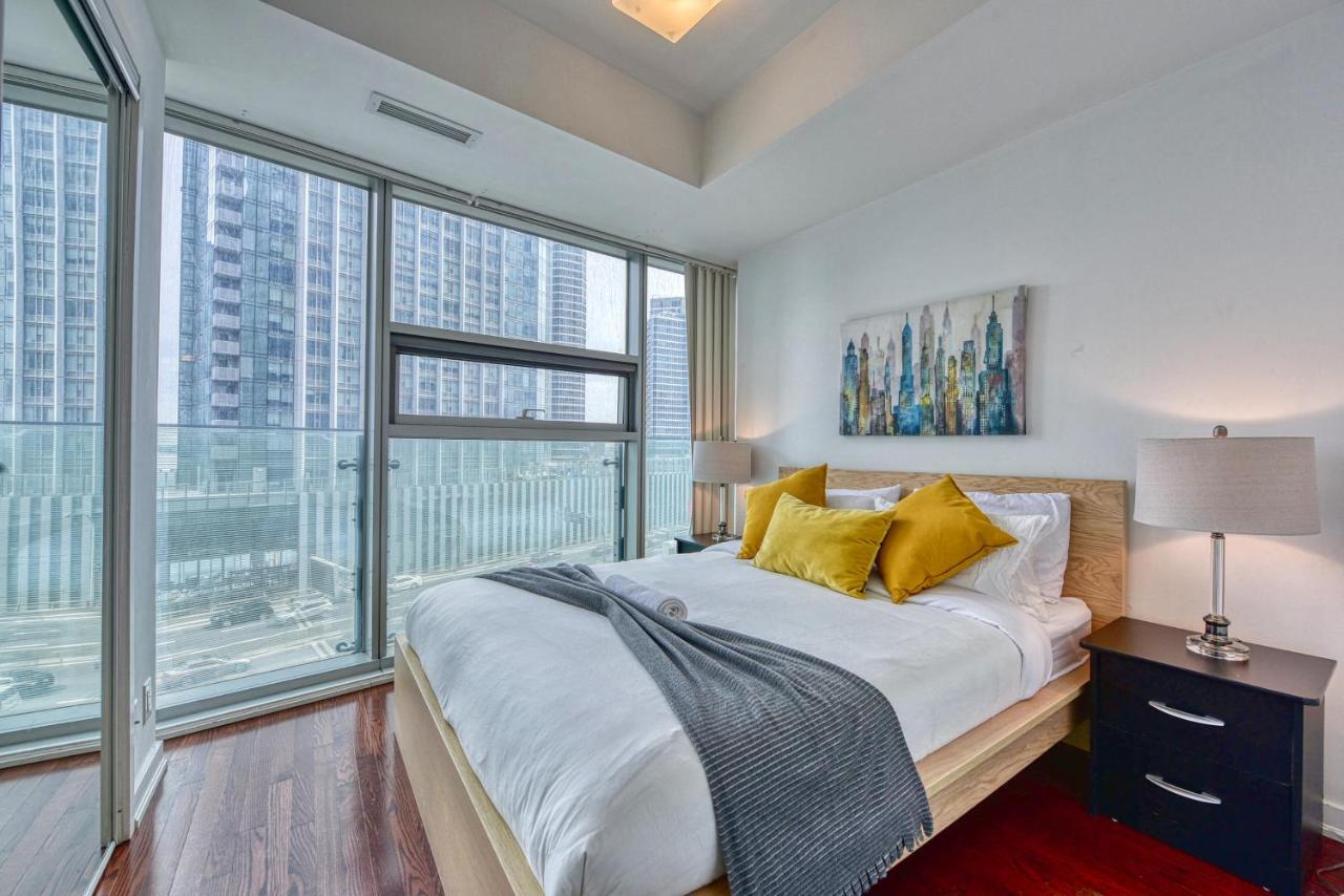 Sarkar Suites - Entertainment District Toronto Exterior photo