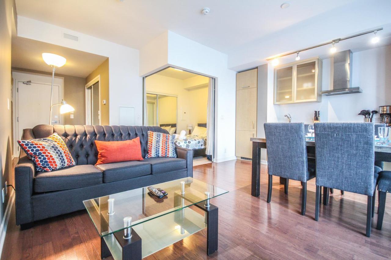 Sarkar Suites - Entertainment District Toronto Room photo